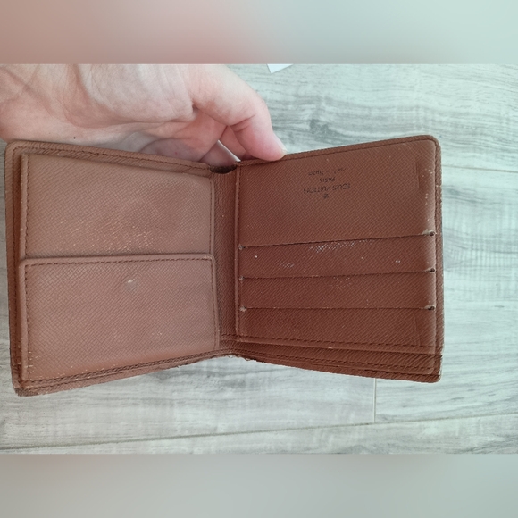 Louis Vuitton Monogram Bifold Wallet Men’s Authentic - Picture 5 of 10